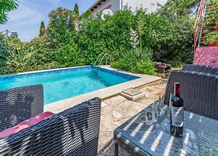 Cozy In With Wifi Διαμέρισμα