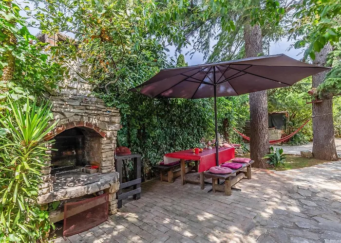 Cozy In With Wifi Appartement Pula