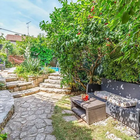 Stunning Apartment In Pula With Wifi * Pula