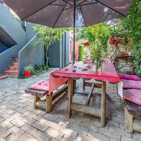 Stunning Apartment In Pula With Wifi
