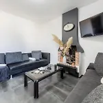Gorgeous Apartment In Pula *