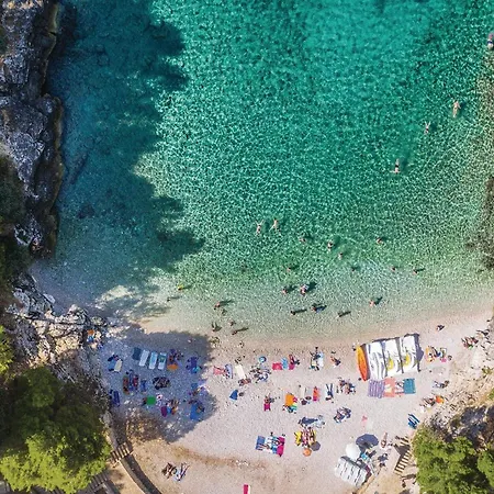 Lejlighed Cozy In With Wifi Pula