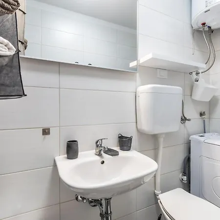 Gorgeous Apartment In Pula Апартаменты *