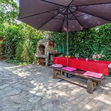 Gorgeous Apartment In Pula Апартаменты Пула