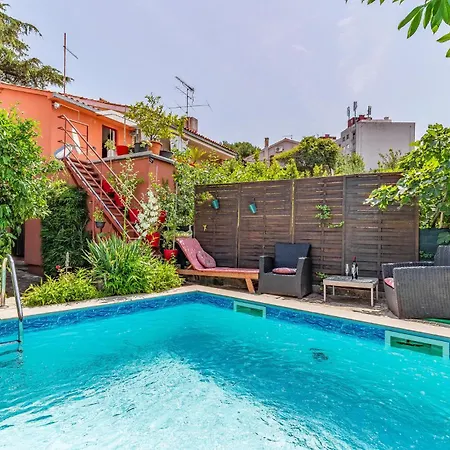 Апартаменты Gorgeous Apartment In Pula *